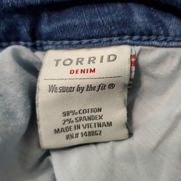 Torrid Embroidered Distressed Skinny Jeans Plus Size 28 X-Tall High Rise Stretch - Picture 9 of 10